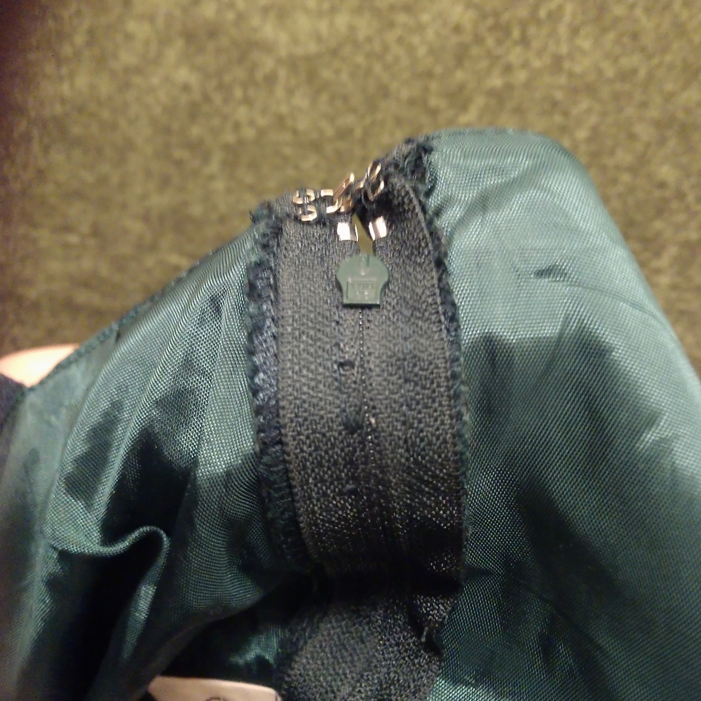 Dress - Picture 4 of 10
